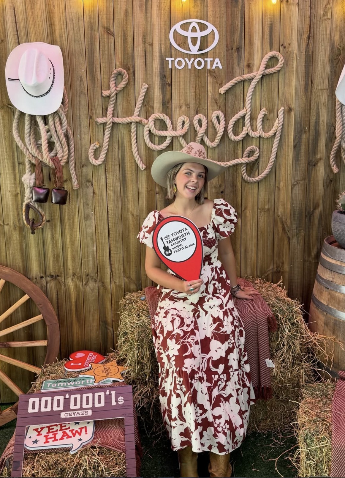 Ruby Holden with Howdy sign at TCMF